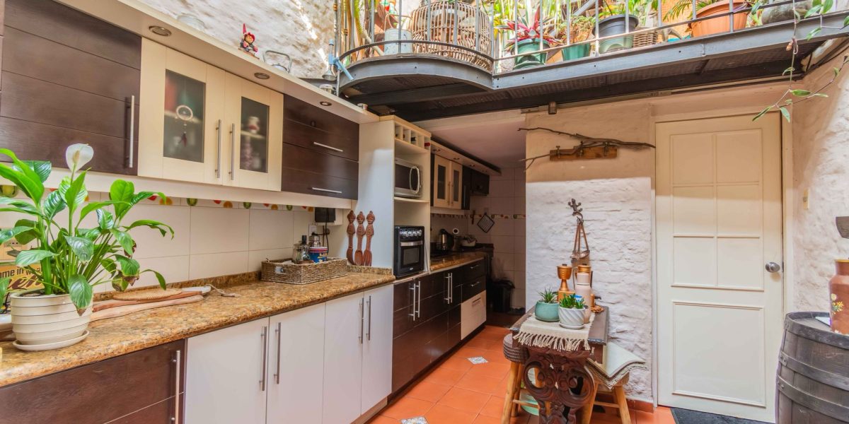 9a4b615a-e396-4ba7-9115-83894503fd4f