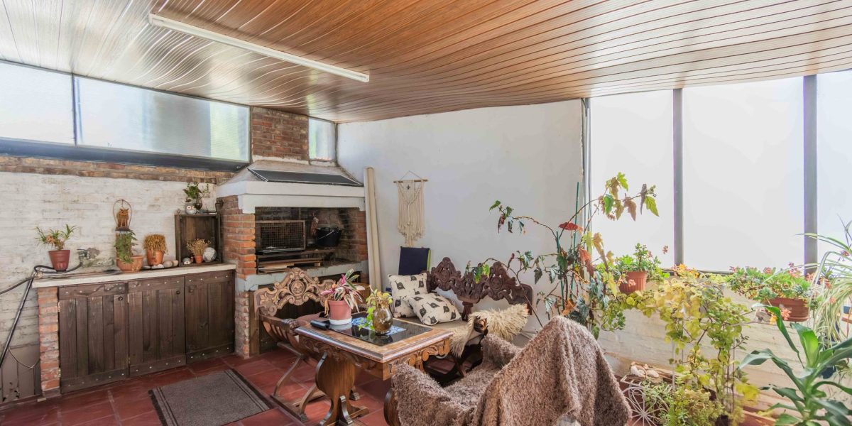 a5738e40-223e-4b37-8882-3a575e9ed074